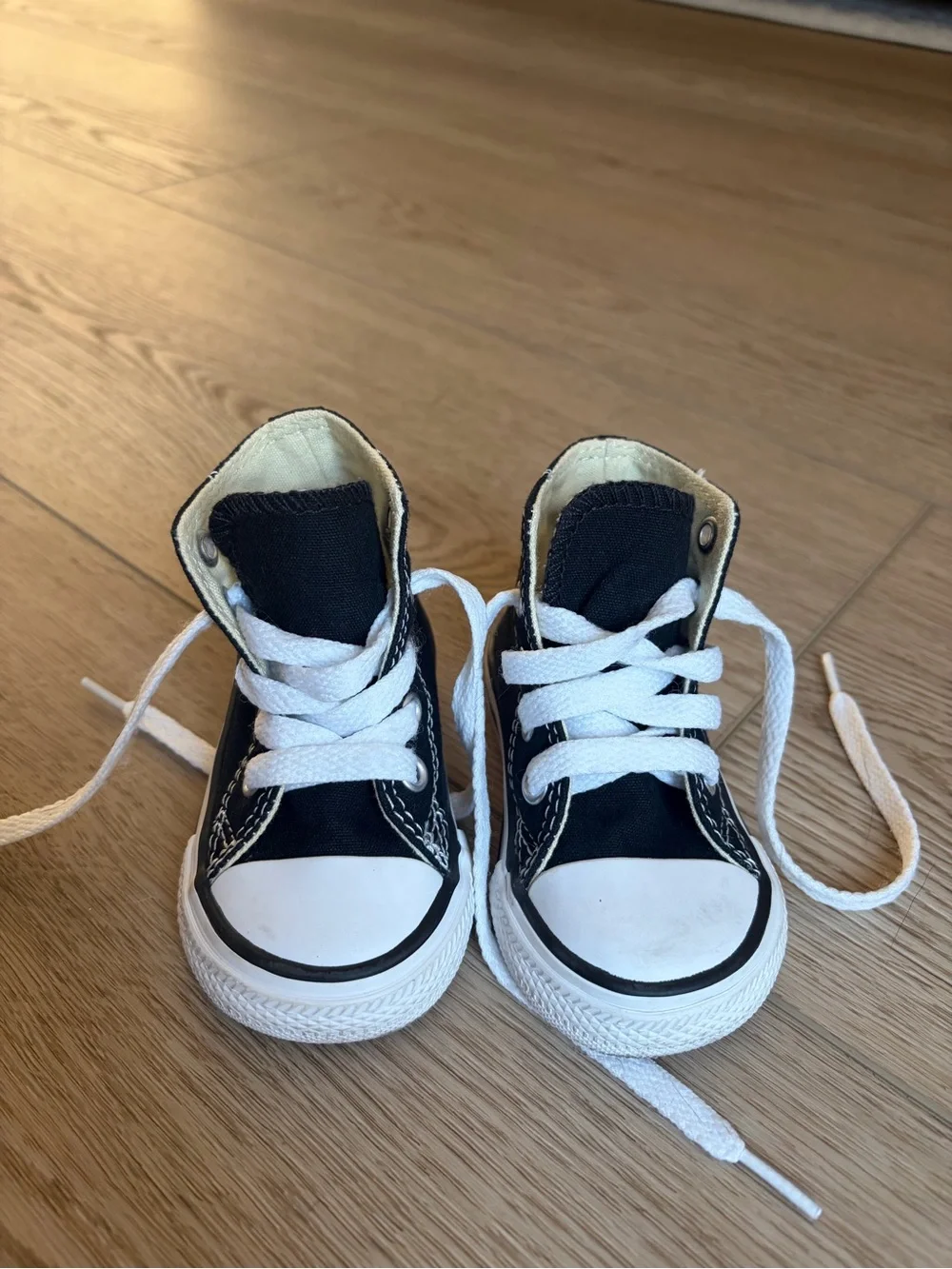 Converse mini high